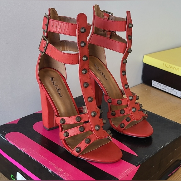 Michael Antonio Juilee Coral - Picture 5 of 13